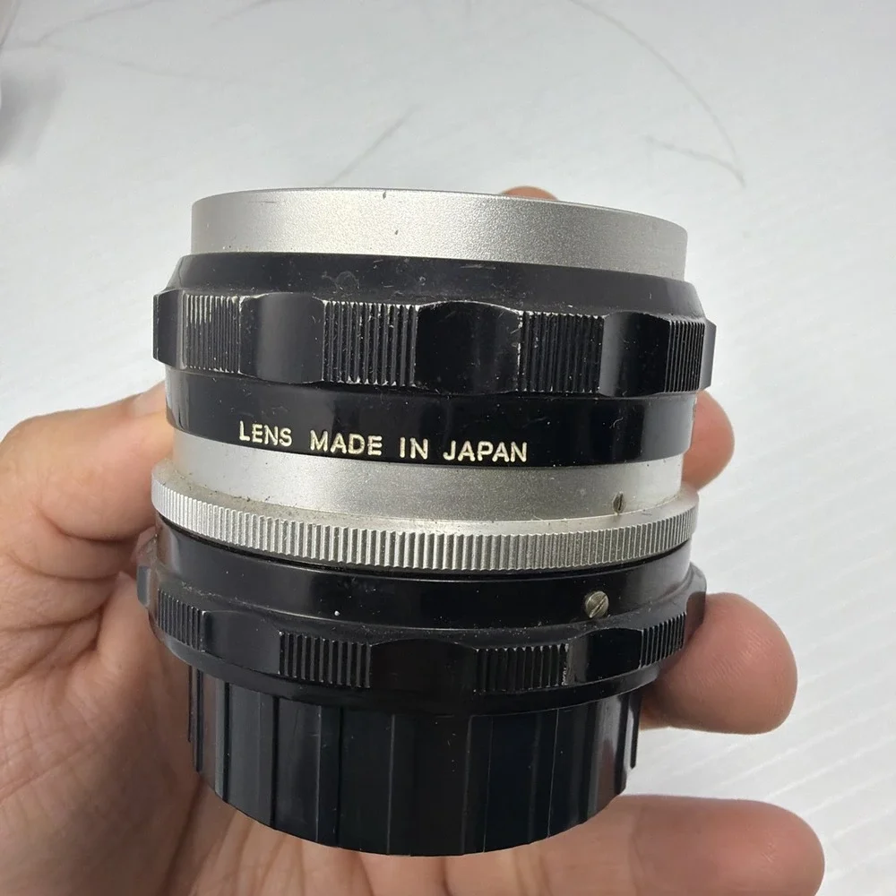 Nippon Kogaku (Nikon) • Nikkor-H • 50mm • f2.0 / 1:2 Camera Lens